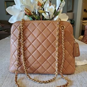 Chanel Matelasse Lambskin Leather with Chain Shoul